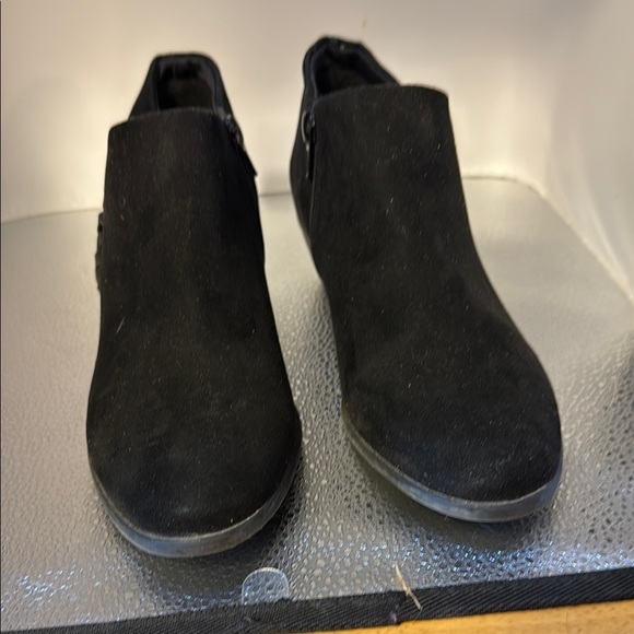 Madeline Black Ankle Boots Sleek Minimalist Design - Picture 1 of 8
